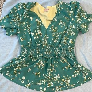 Short-Sleeved Blouse